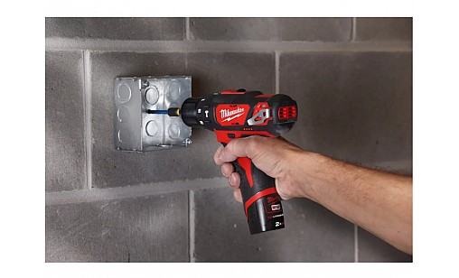 Дрель-шуруповерт с ударом аккумуляторный MILWAUKEE, M12 BPD-0, 30Нм