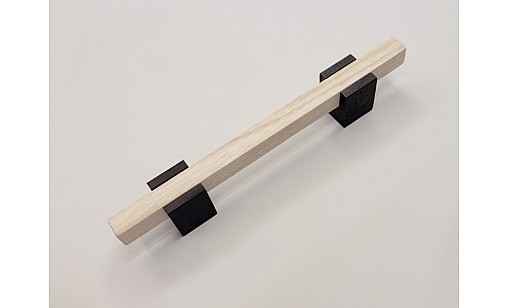 Ручка дерев'яна BRI 130/160 ясень WHITE