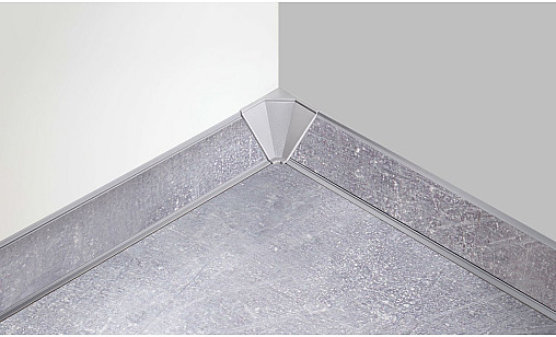 Плінтус L141 Агата 4,2 м/п LUXEFORM (WAP 114 98138)