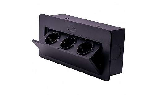 Блок врезной на 3 розетки с подъемной крышкой Чёрный