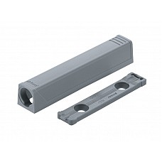 Держатель TIP-ON для дверей, прямой белый внутр. 956А1201 BLUM Держатель TIP-ON для дверей, прямой белый внутр. 956А1201 BLUM