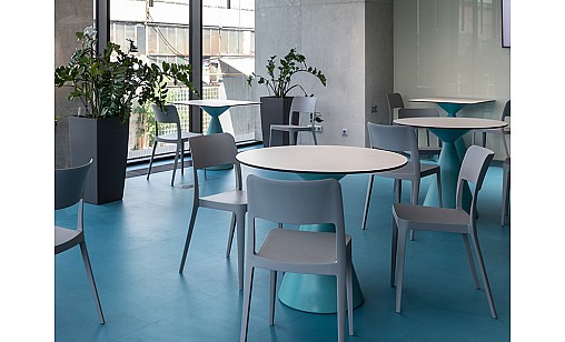 Компакт-плита FunderMax 0074 FH Pastel Grey / серое ядро 2040х640х12 мм