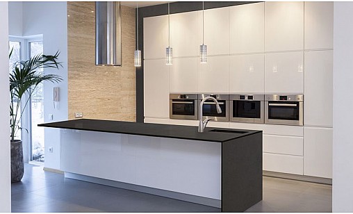 Компакт-плита LUXEFORM S630 Астероїд / чорне ядро 1655х480х12 мм