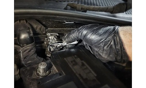 Ручка сокращенная 1/4 з храповиком Milwaukee