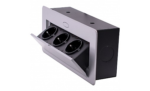 Блок врезной на 3 розетки с подъемной крышкой Алюминий